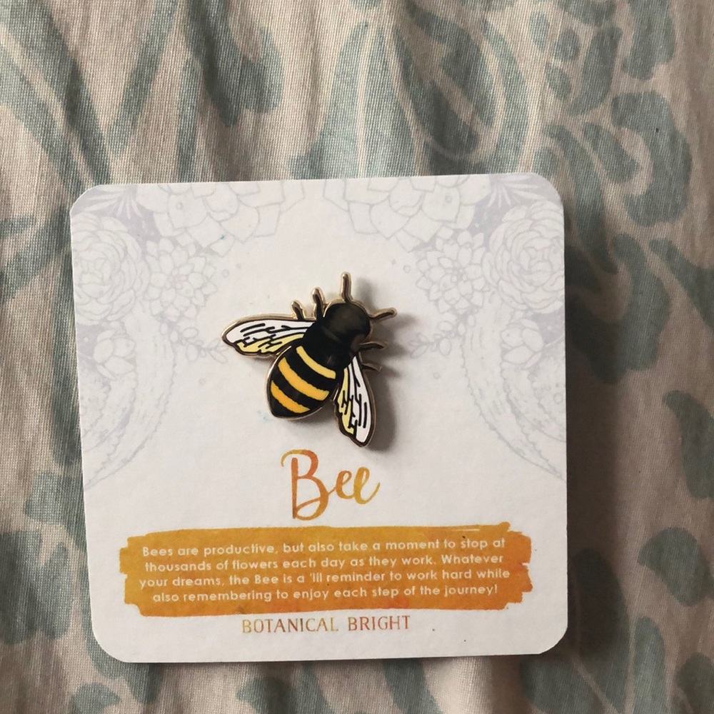 BumbleBee Pin